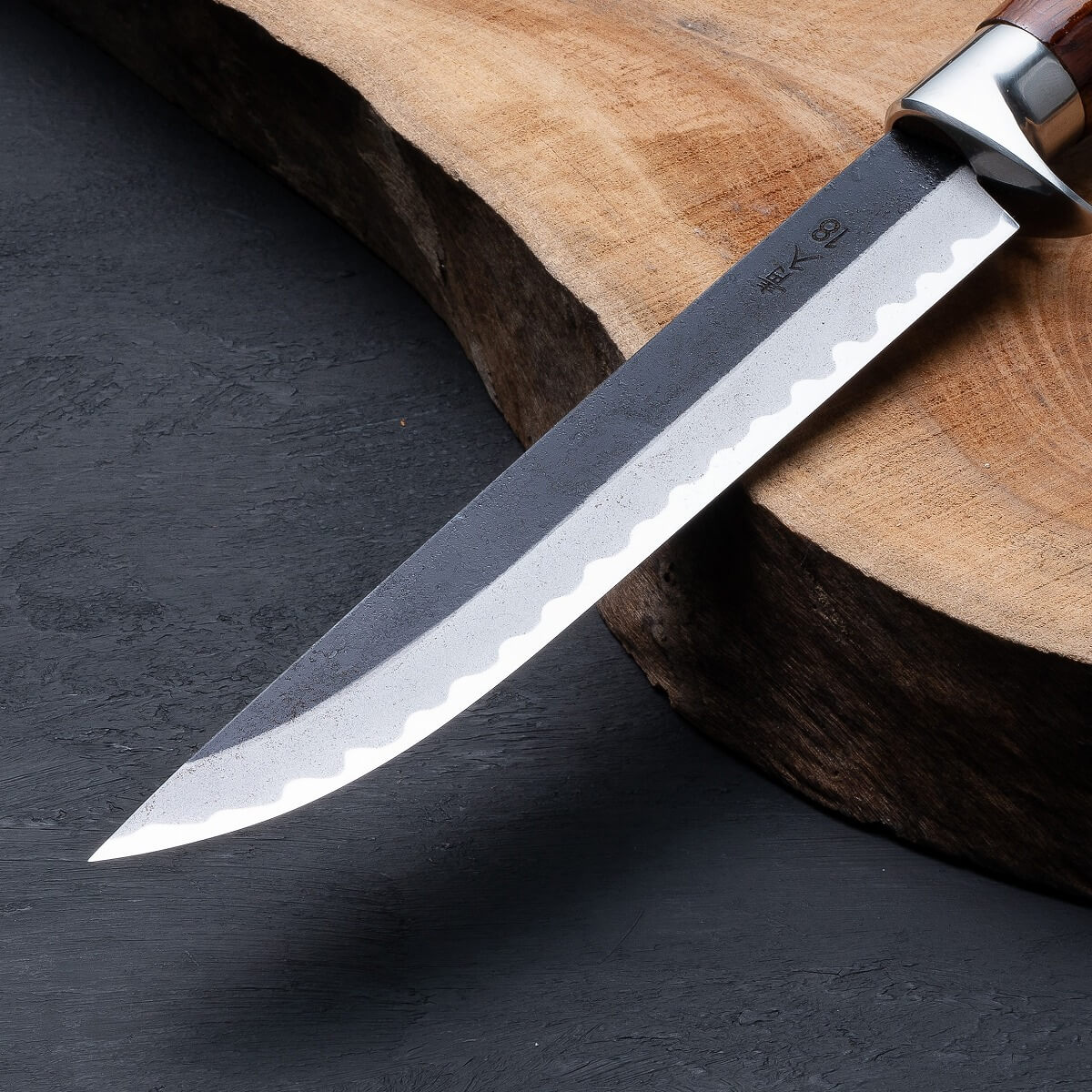 東周作 青紙鋼黒打剣鉈 洋漆仕上 乱刃6寸