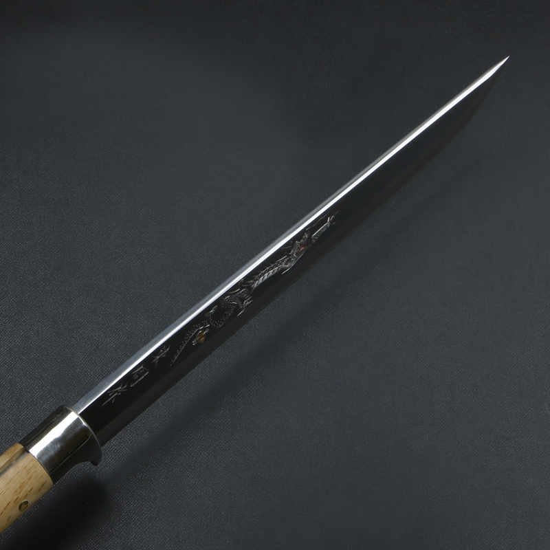 根本は厚く、刃先は薄く