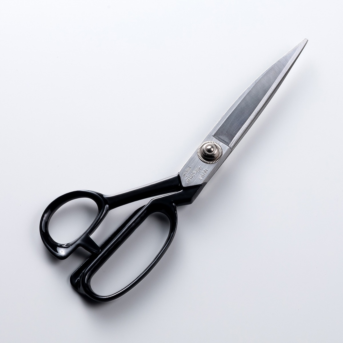 兼吉 裁ちばさみ 210mm 白紙鋼