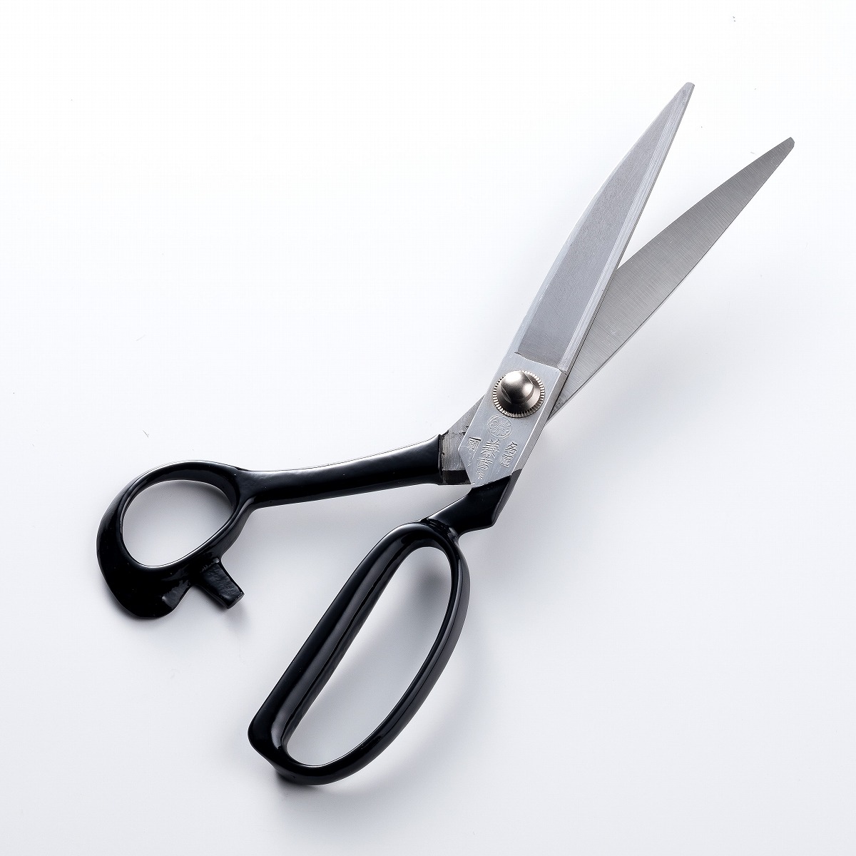 兼吉 裁ちばさみ 240mm 白紙鋼 足左