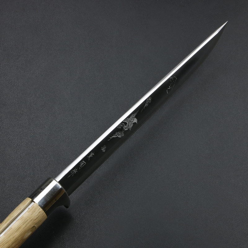 根本は厚く、刃先は薄く