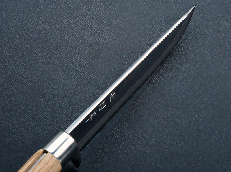 根本は厚く、刃先は薄く