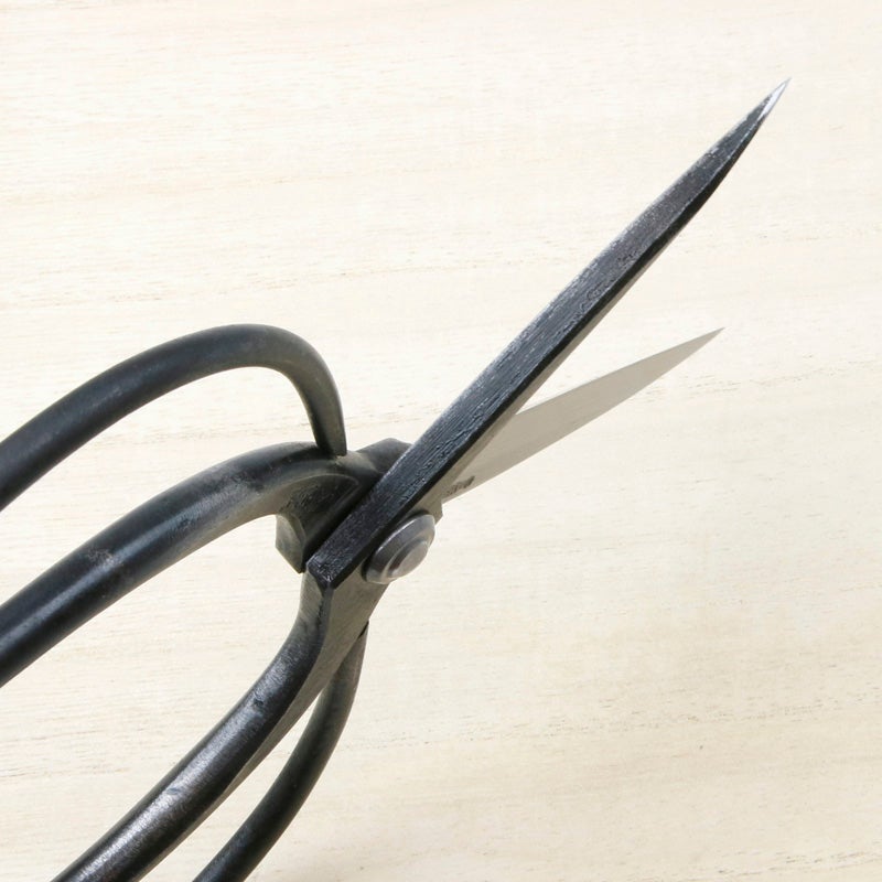 佐保 佐助型 大久保鋏 3寸5分刃 青紙鋼 カシメ止め 総手造り鍛造品 斜め