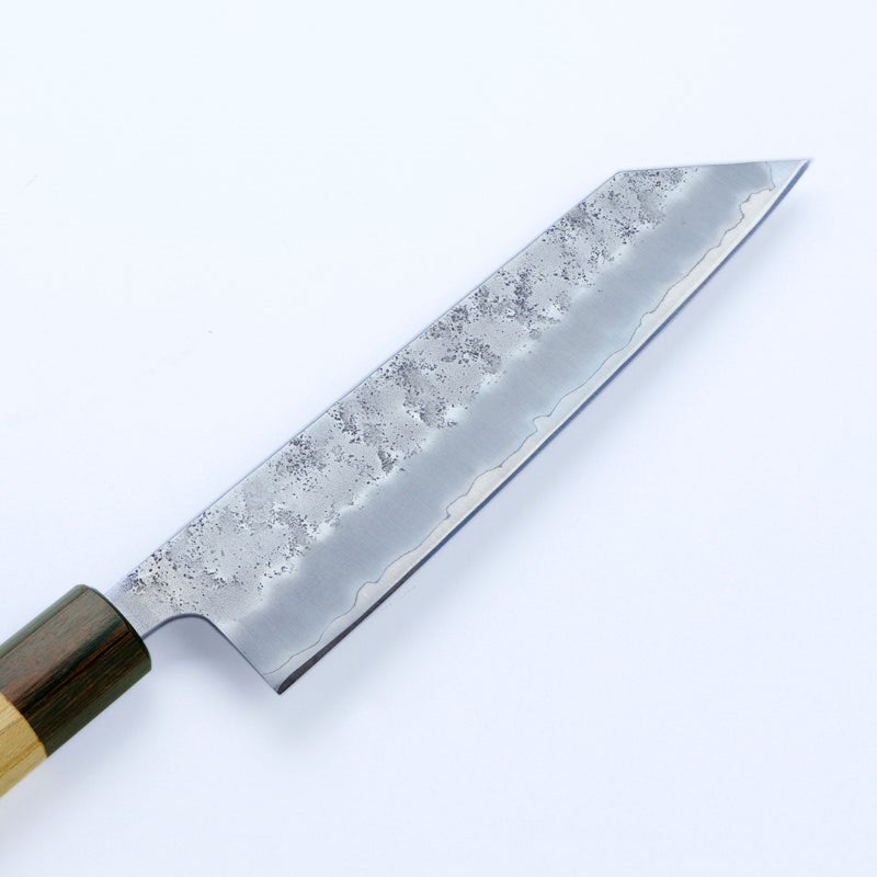 和三徳包丁 両刃 170mm 銀三ステンレス 割込み 梨地仕上げ 八角ケヤキ柄