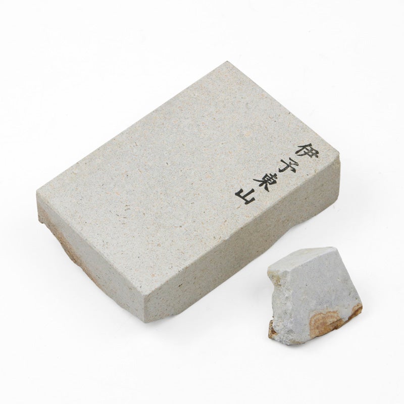 愛媛天然砥石 伊予東山1 中仕上げ用砥石 全体