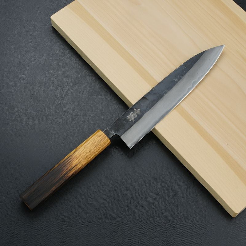 重勝 牛刀 両刃 210mm 青紙2号 割込み 黒打ち仕上げ 焼き漆八角柄