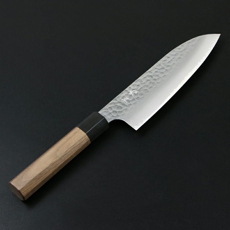 宏之作 和三徳包丁 170mm 両刃 粉末ハイス HAP40鋼 割込み ステンレス 槌目仕上げ 八角ウォルナット柄 全体